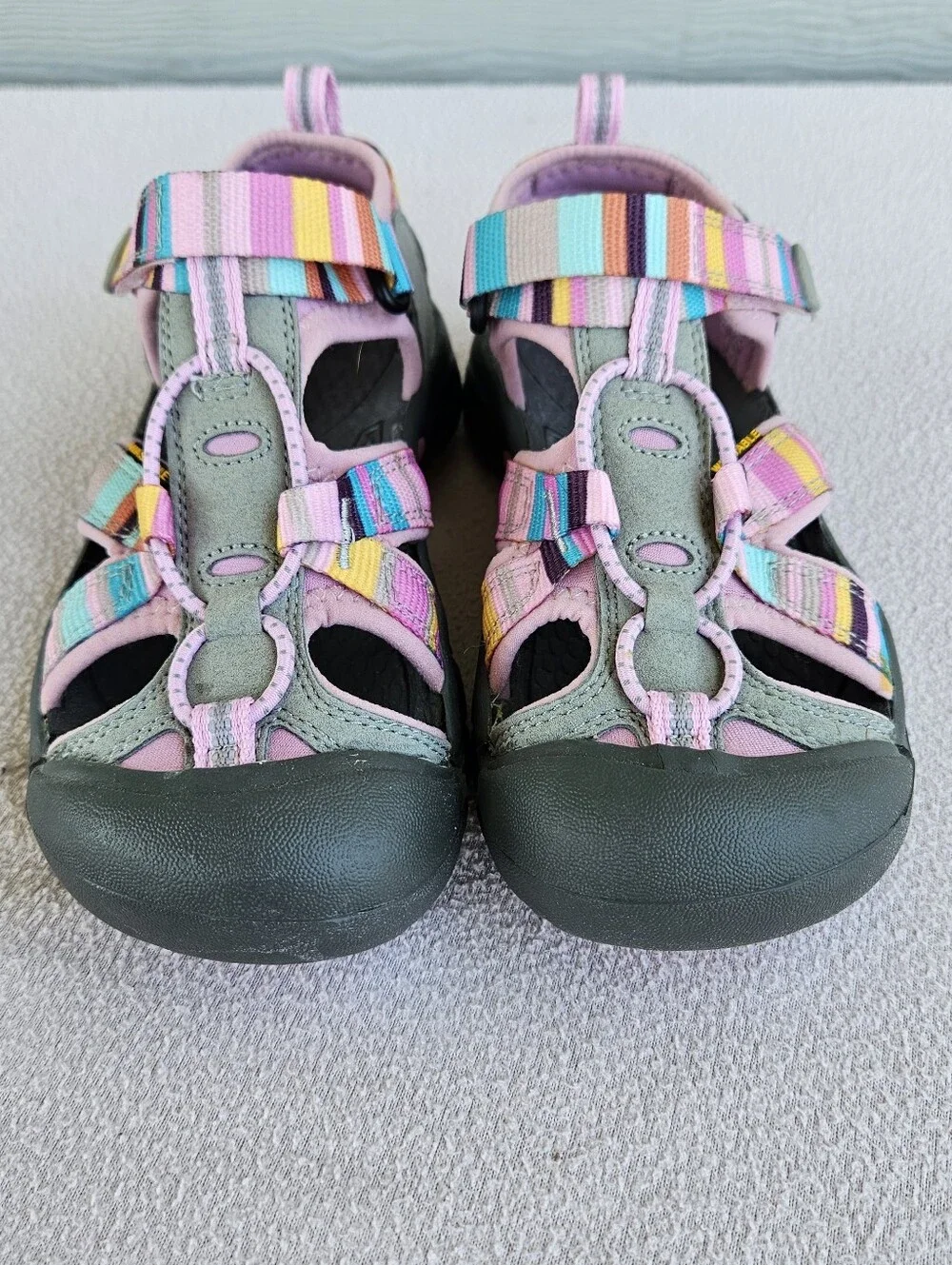 Keen Venice H2 Youth Kids SZ 13 Pink Stripe Pastel Rainbow Sandals Water Shoe